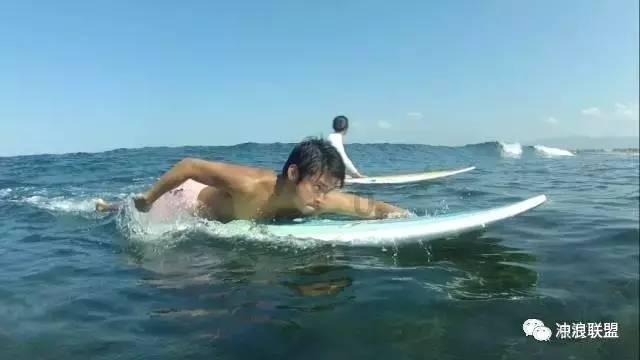 河南大旱，水库水位下降数百米，考古专家赶到挖出了6条“金龙”