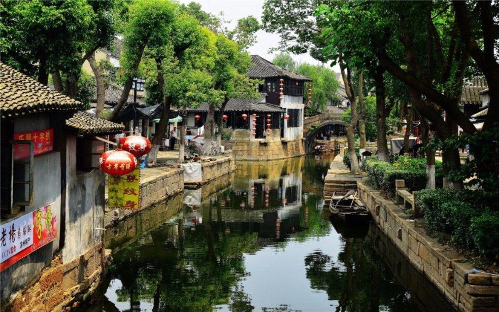 同色彩相撞
